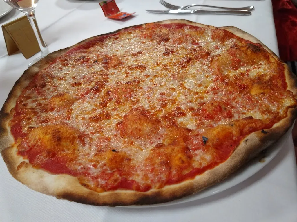 Jonathan Nix_Al Milano Hotel, Ristorante & Pizzeria_Bossico_review