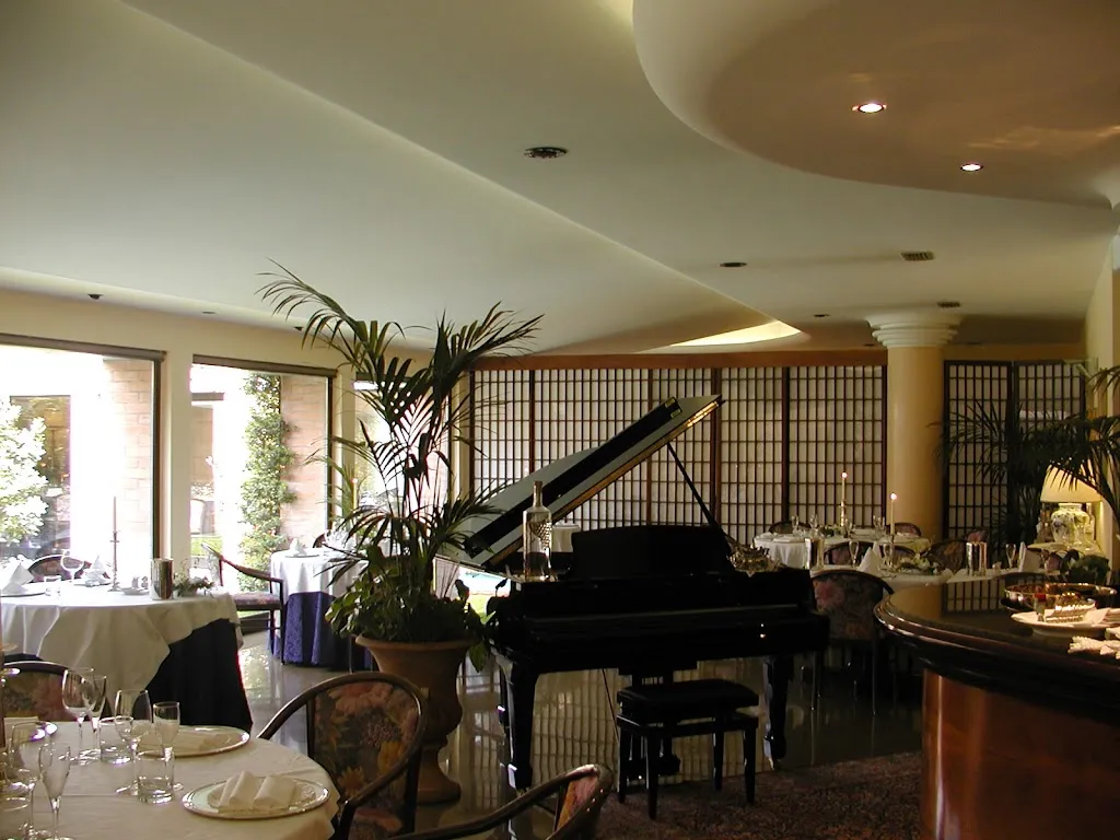 Ristorante Villa Cavour restaurant in Bottanuco