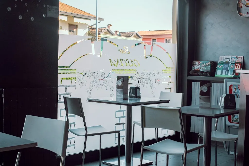 Bar Cascina Tiraboschi restaurant in Bottanuco