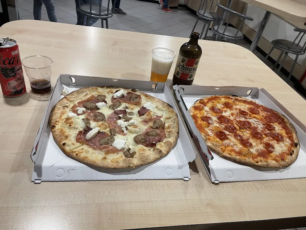 PIZZA E VAI... restaurant in Bottanuco