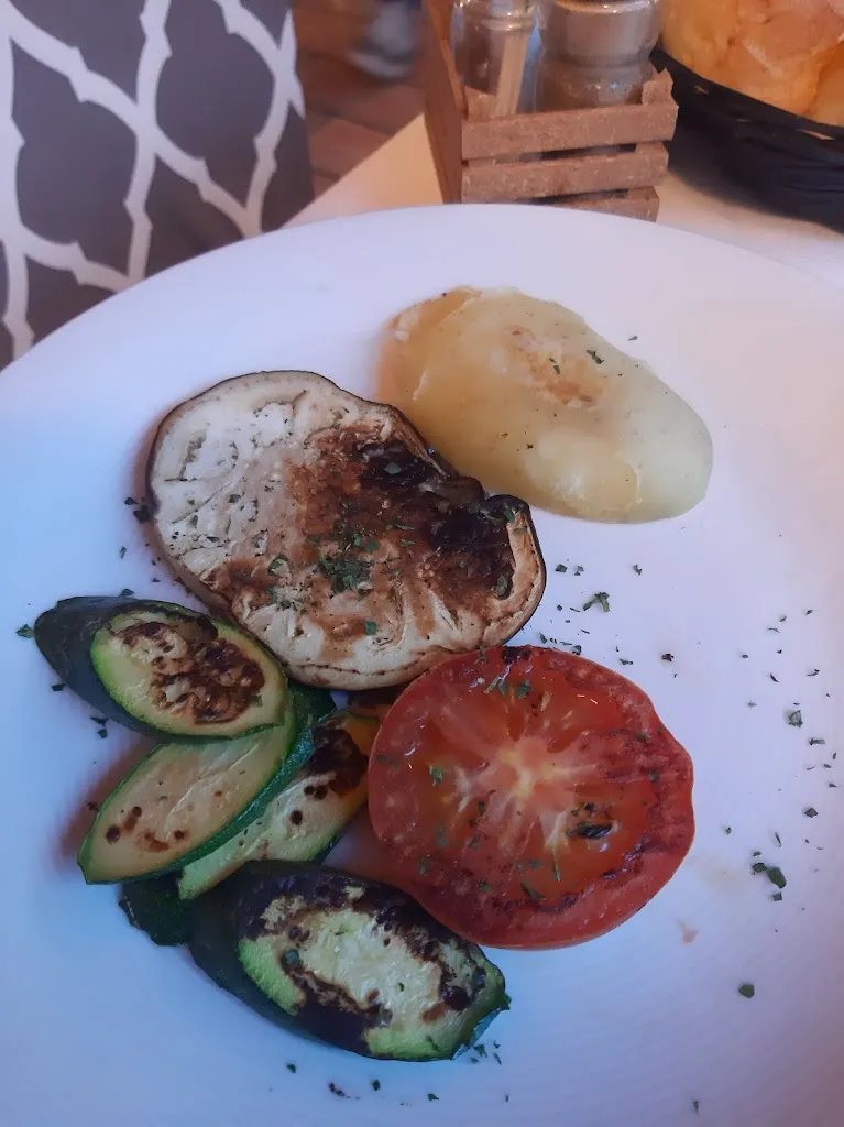 Flavia Casati_La Finestra Sul Fiume_Bracca_review