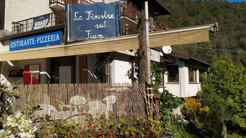 La Finestra Sul Fiume_Bracca_slider_image_1