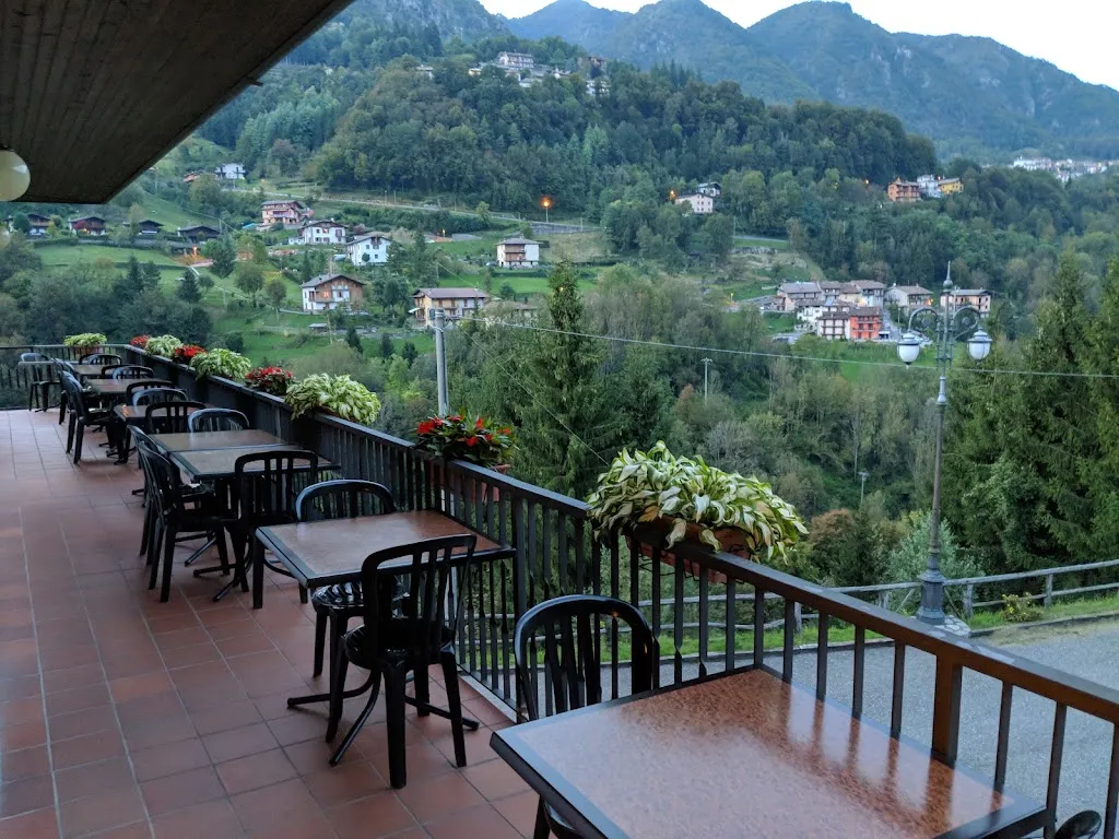 Trattoria Acquata restaurant in Bracca