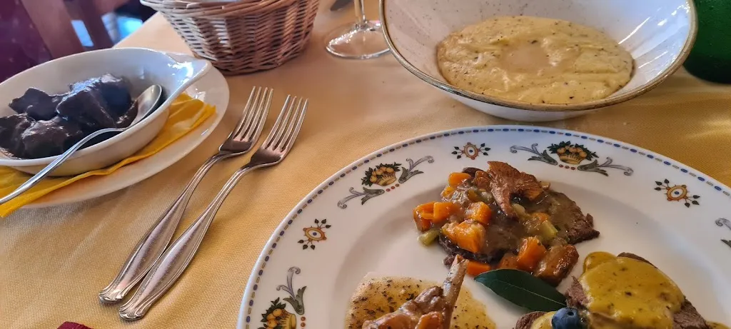 George Ivan_Hotel Corona_Branzi_review