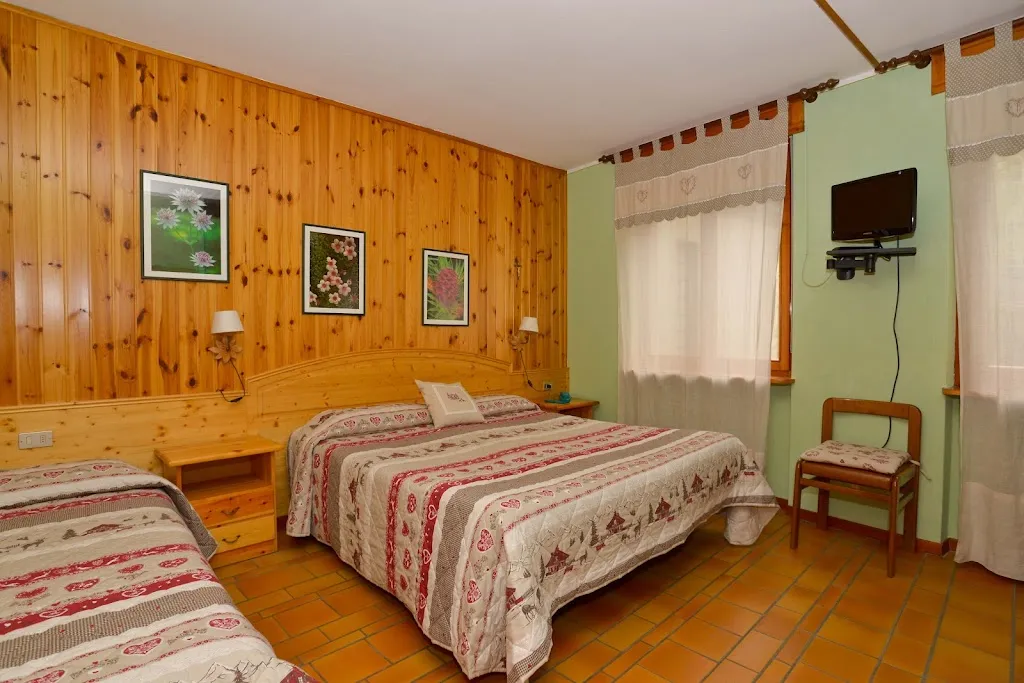 Hotel Corona_Branzi_slider_image_2
