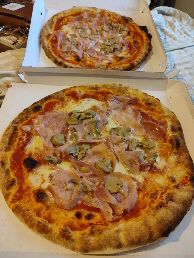 Marco monnamc_Pizzeria petricore_Brebbia_review