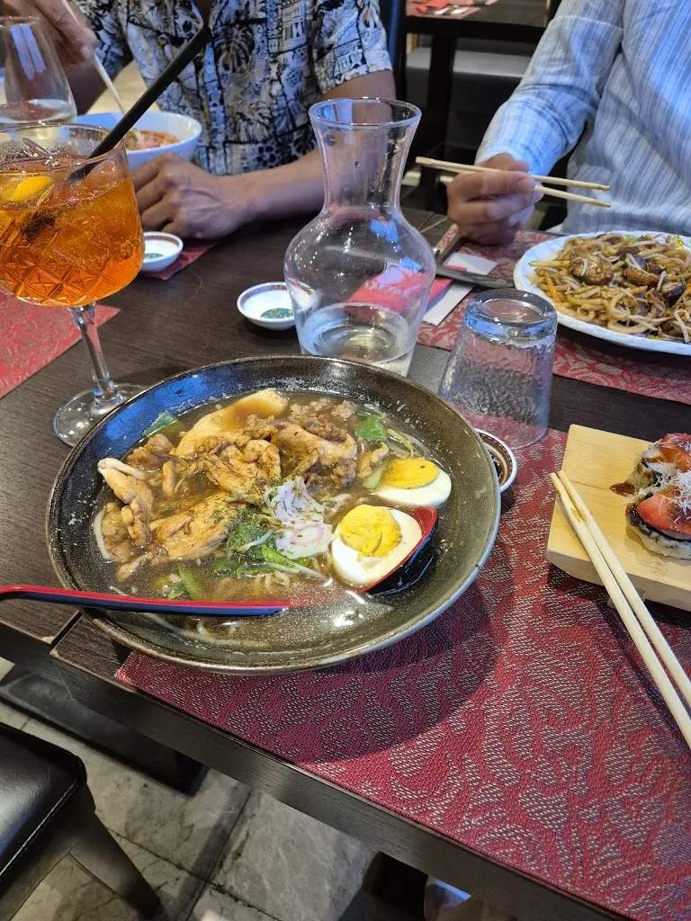 Америка Стингер_Poke garden_Brebbia_review