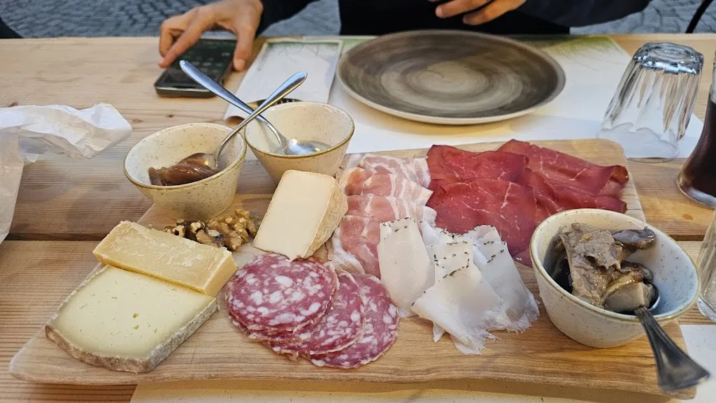 Ristorante Vecchia Combo_Bormio_slider_image_3