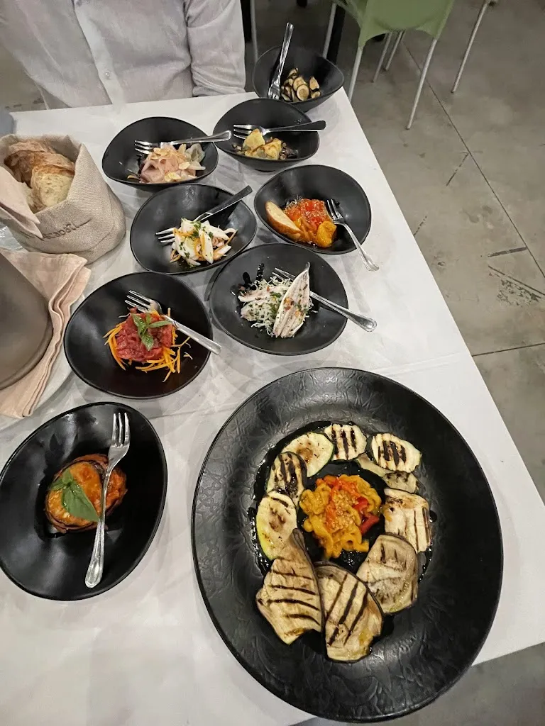 Giulia Pirola_Mascapati_Acquarica del Capo_review