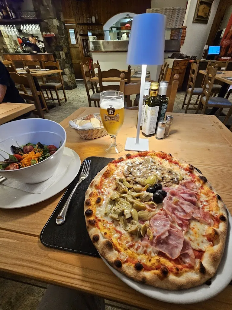 La Stua Pizzeria Ristorante_Bormio_slider_image_3