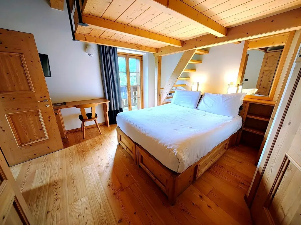 Hotel Alpi & Golf - Small British Alpine_Bormio_slider_image_3