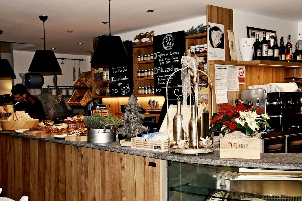 Sun Day Bottega restaurant in Bormio