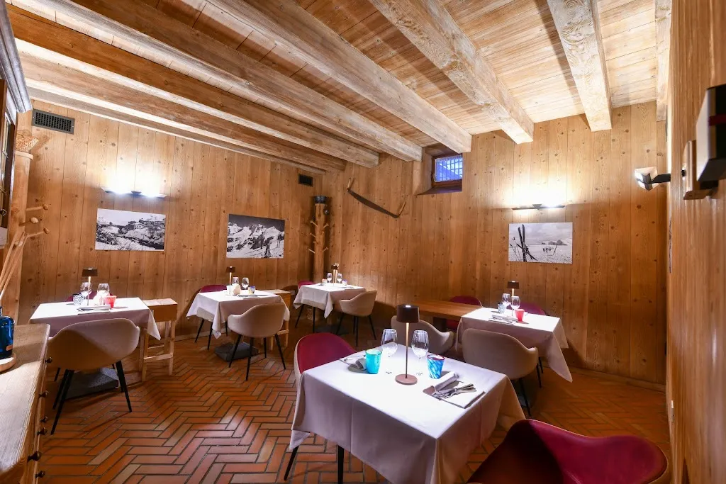 Osteria De I Magri | Ristorante Alpine Food and more restaurant in Bormio