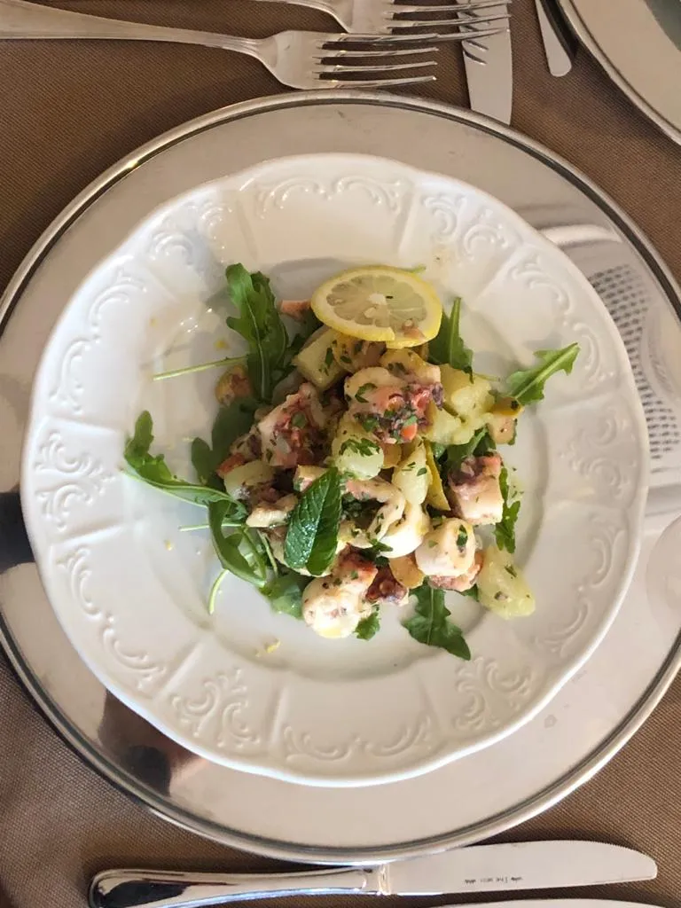 Menu_Viaborgosettantadue Lounge bar & Restaurant_Accadia_image_2