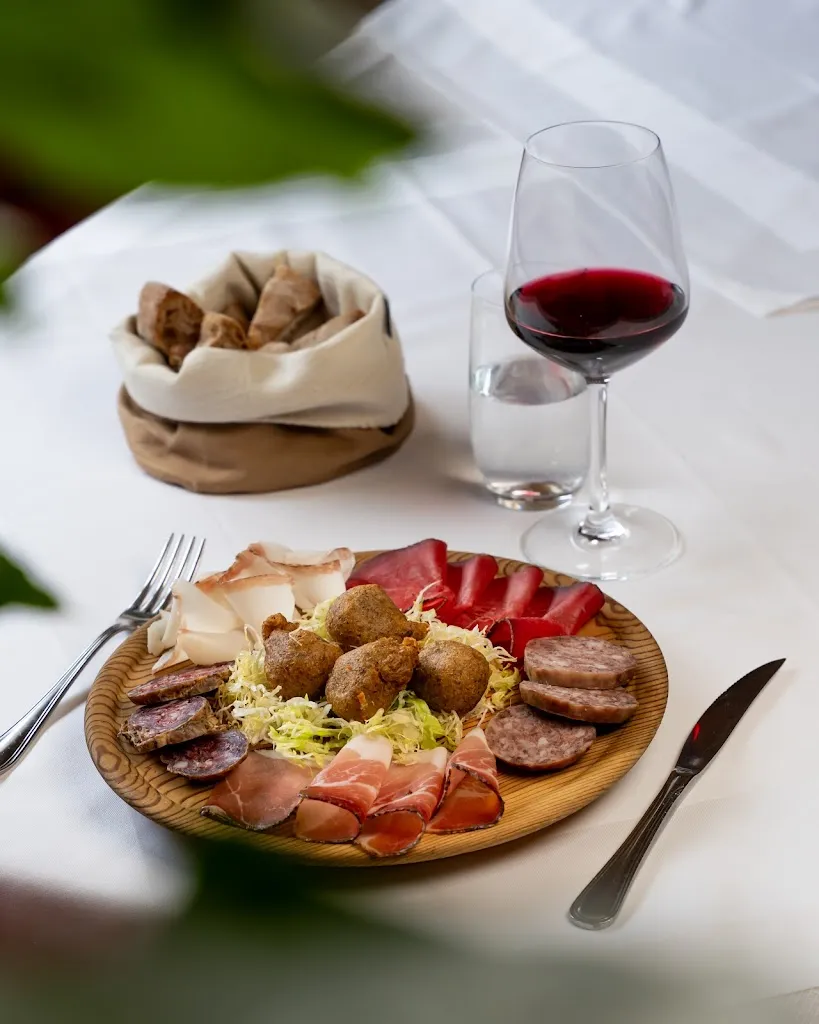 Trattoria Pizzeria Al Teleir_Bormio_slider_image_2