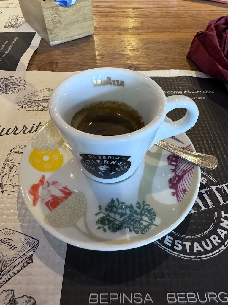 Paul Briggs_Be White Après Ski & Restaurant_Bormio_review