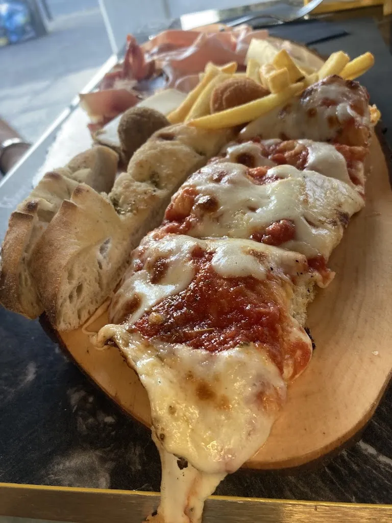 Goat bistrot_Bovisio-Masciago_slider_image_2