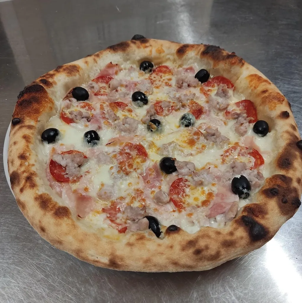 Concetta Racioppo_Pizz Stop da Enzo_Accadia_review