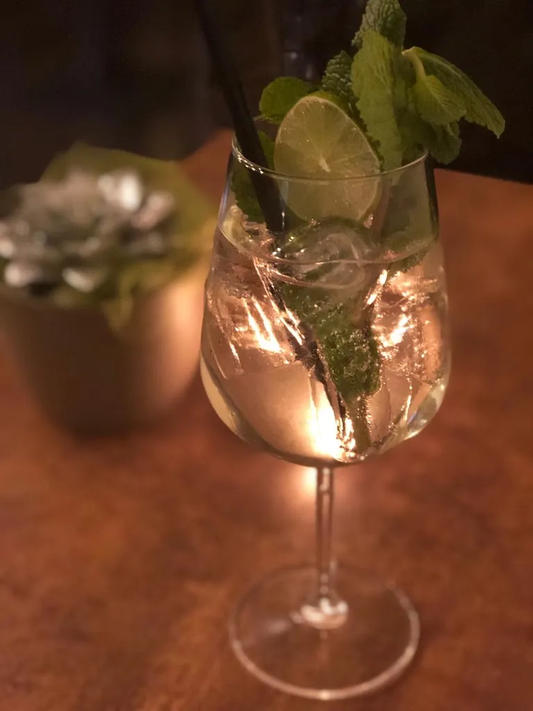 Argot48 Bistrot_Bovisio-Masciago_slider_image_2