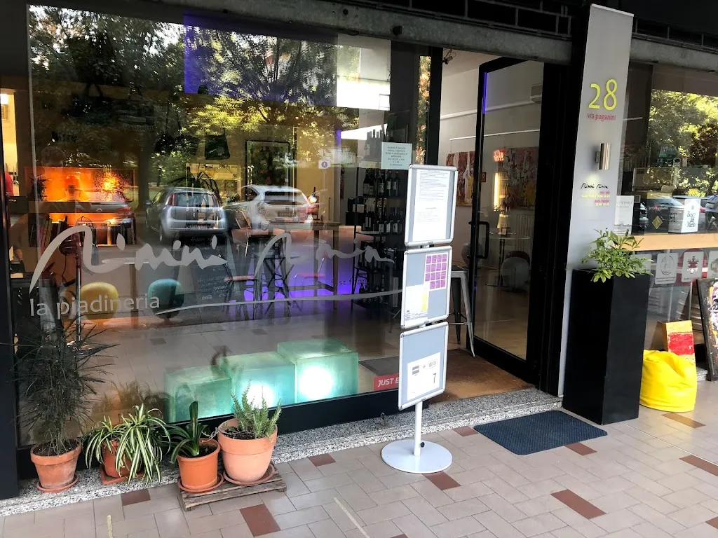 Piadineria Rimini Rimini restaurant in Bovisio-Masciago