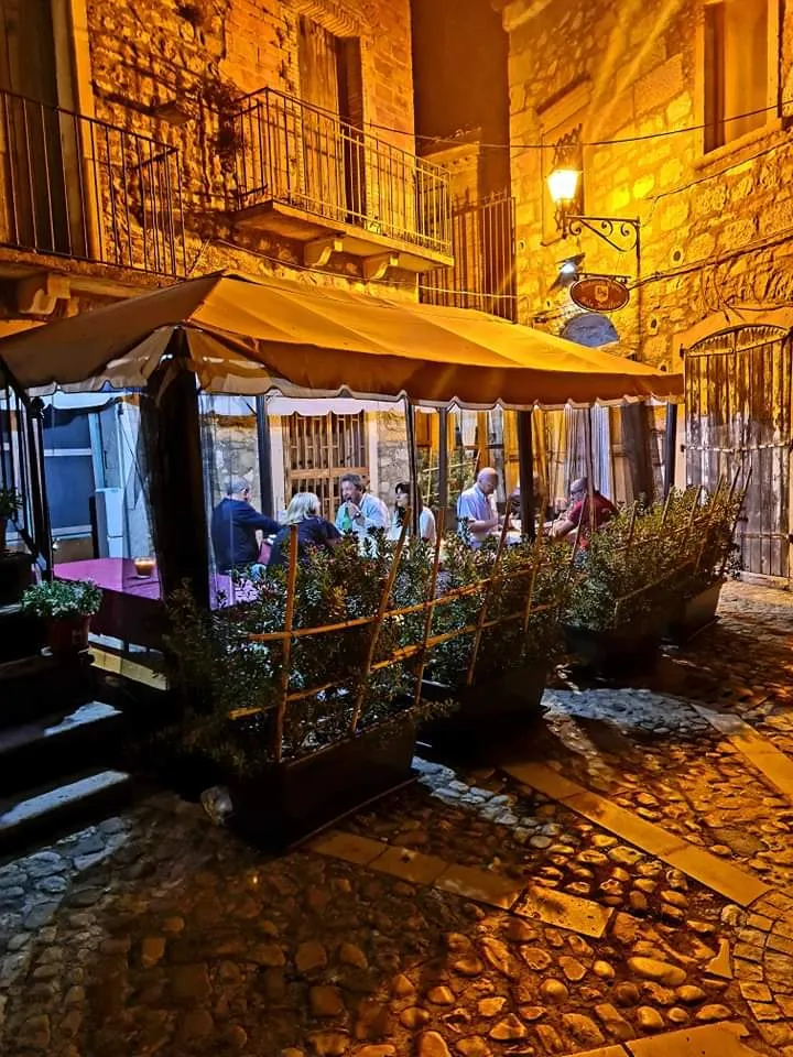 Ristorante Donna Serafina_Accadia_slider_image_3