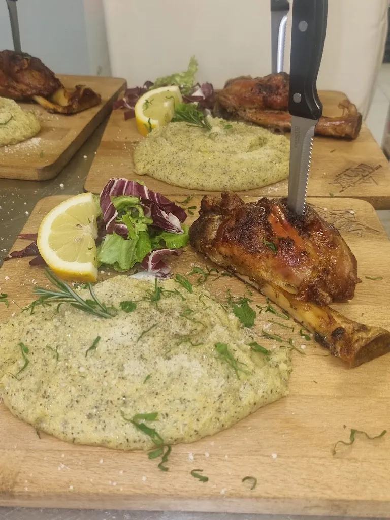 Bar trattoria Mare Italia coffy drink end food_Bovisio-Masciago_slider_image_3