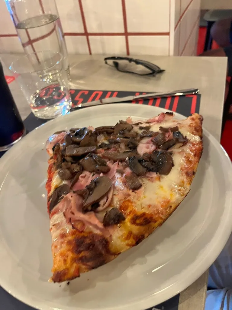 Giada Montereale_Pizzeria Luna Rossa - Bovisio Masciago_Bovisio-Masciago_review