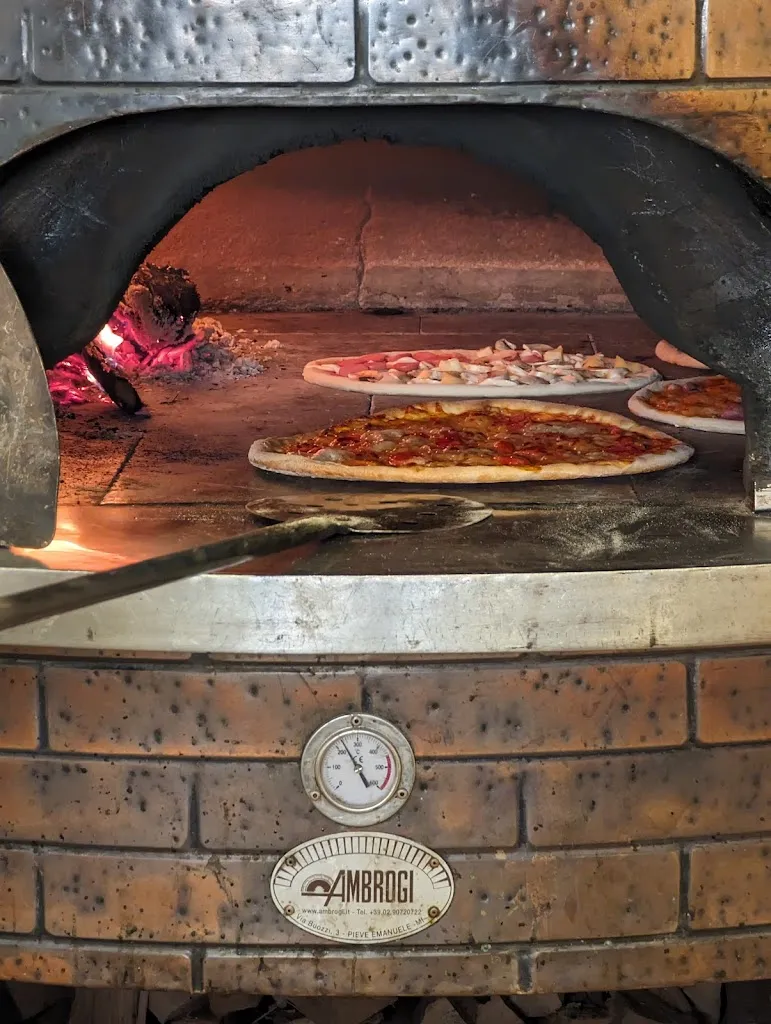 Gusto Giusto_Bovisio-Masciago_slider_image_3