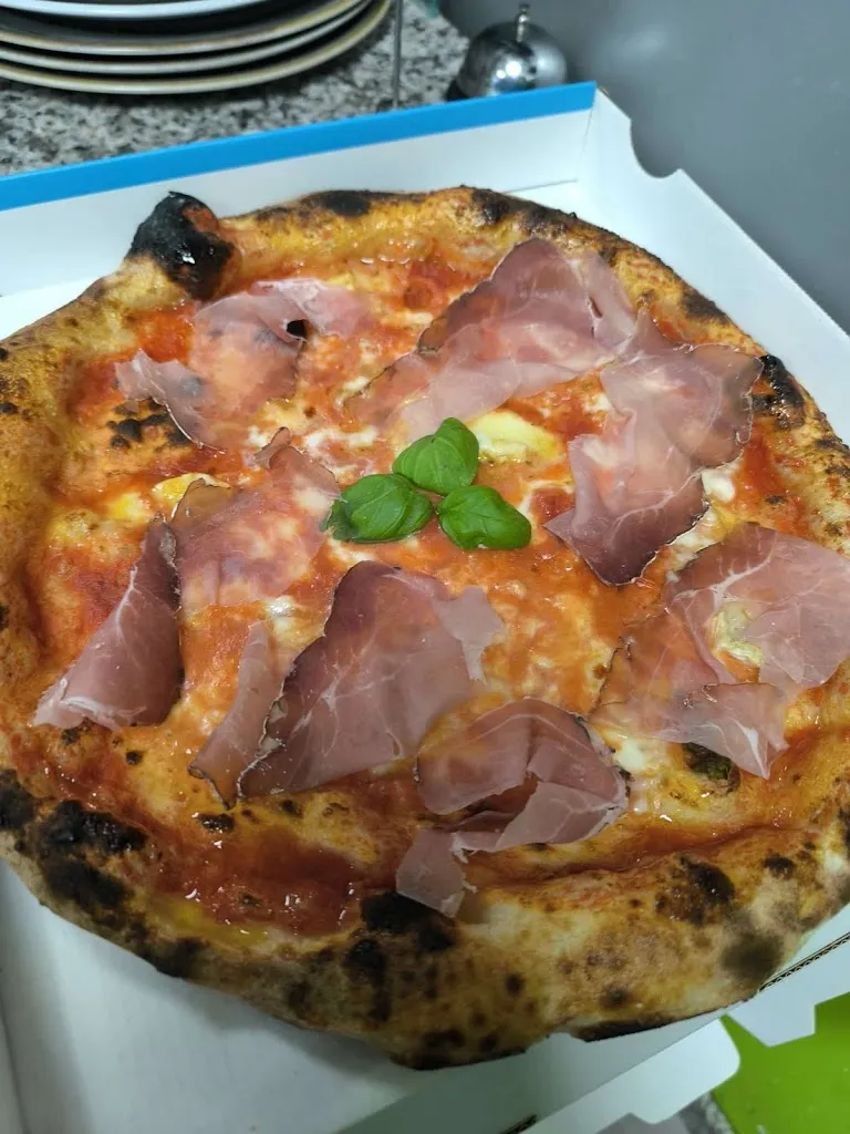 Marco Pirola_111 Pizzeria napoletana & Bar caffetteria_Brembate di Sopra_review