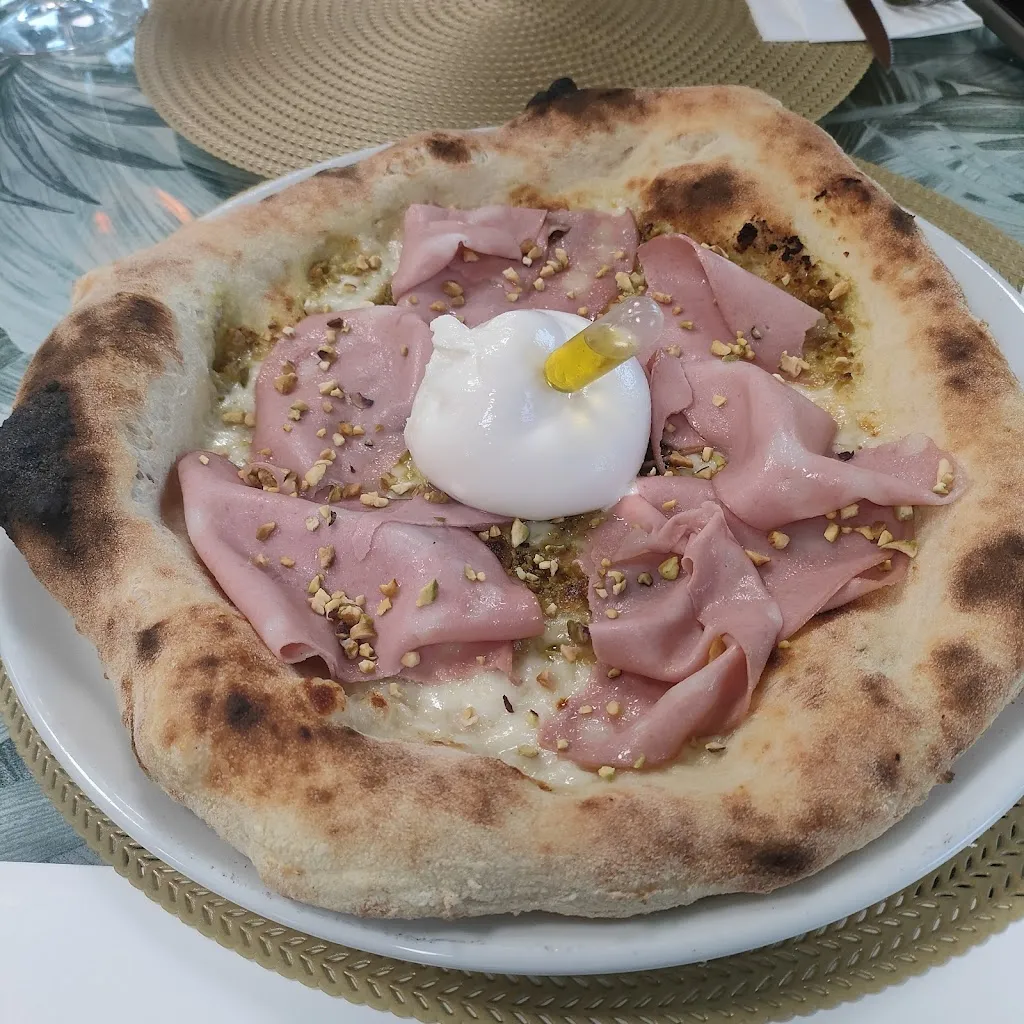 carla francesca manzoni_111 Pizzeria napoletana & Bar caffetteria_Brembate di Sopra_review