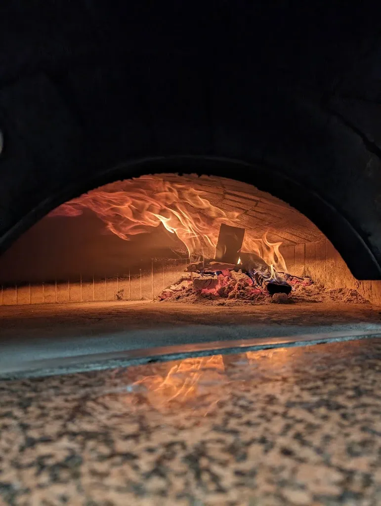 Pizza Time_Brembilla_slider_image_2