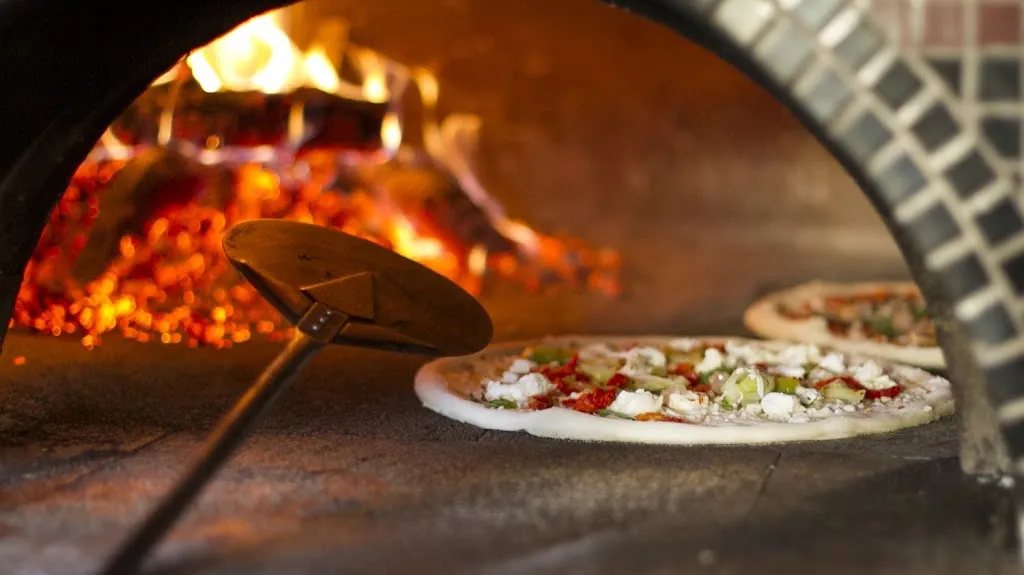 Pizza Ok_Bregnano_slider_image_3