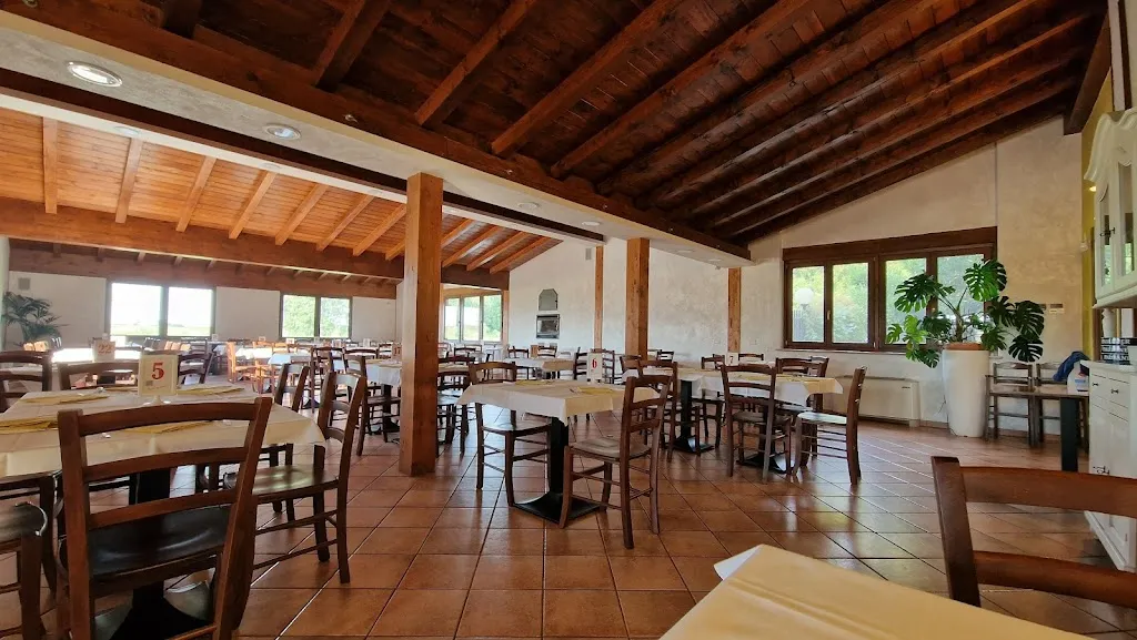 Pizzeria Il Rusticone restaurant in Bressana