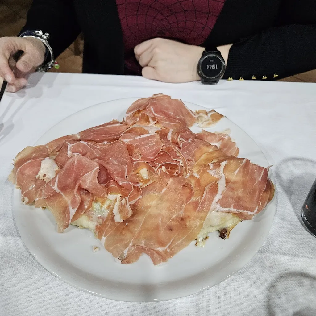 Pizzeria Il Rusticone_Bressana_slider_image_3