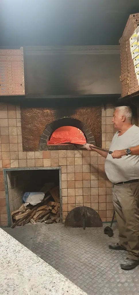 Pizzeria 3 monti (da ste) restaurant in Bressana