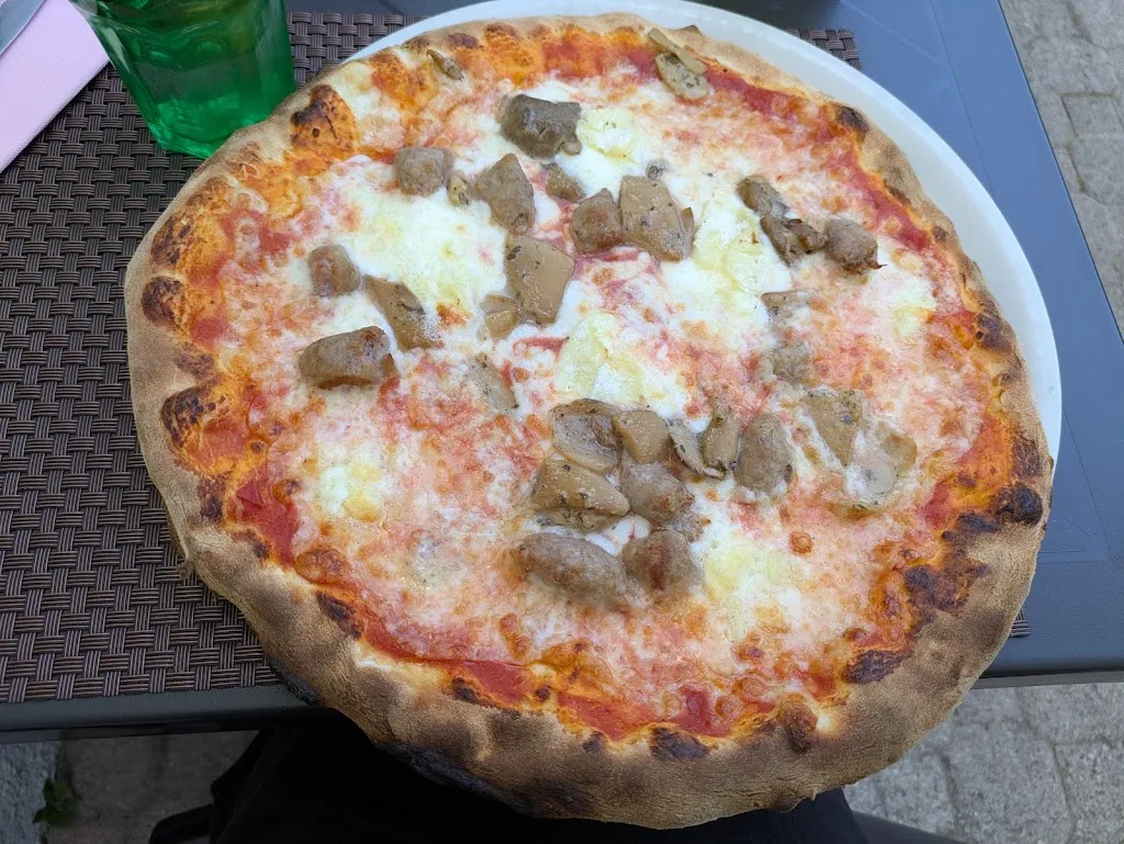 Elena_Officina della Pizza_Brezzo di Bedero_recensione