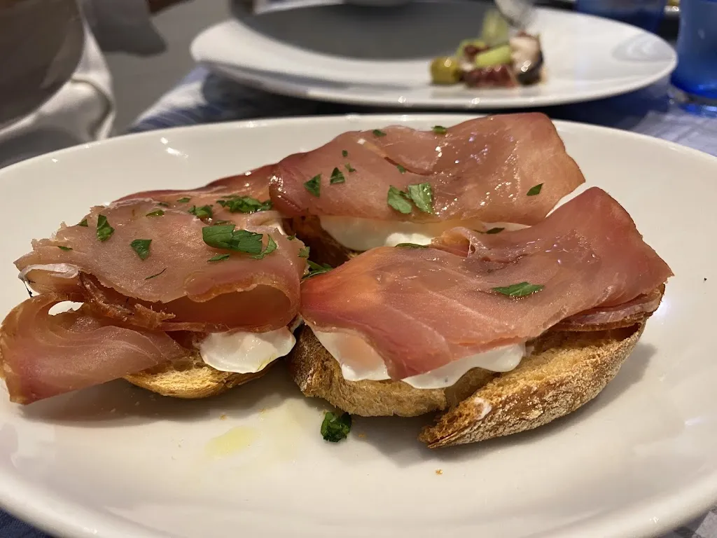 Mare in Tavola_Accadia_slider_image_3