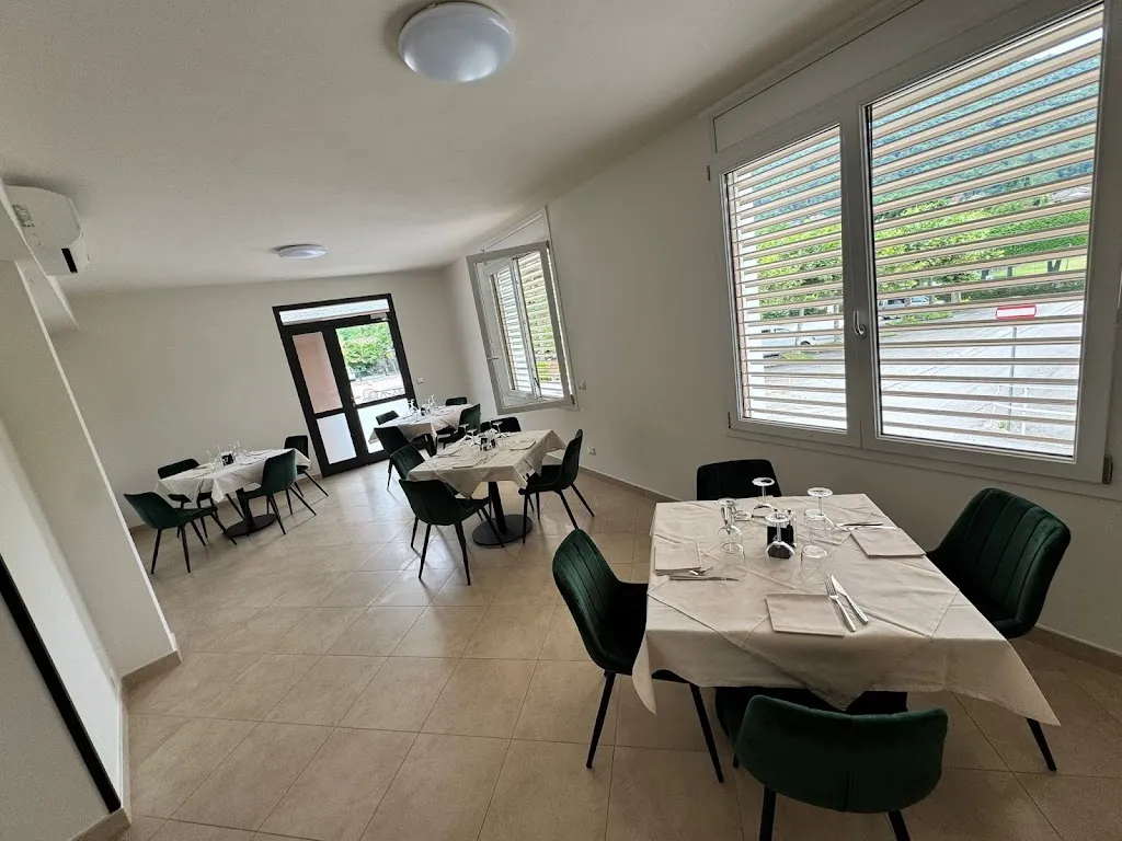 Pizzeria Ristorante da Bianco_Brezzo di Bedero_slider_image_1