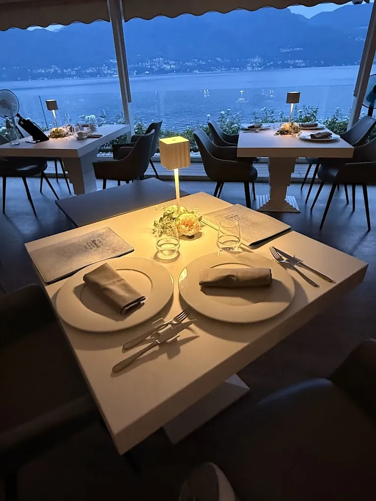 Ristorante Montesole di Mark Saredi & C. Sas_Brezzo di Bedero_slider_image_3