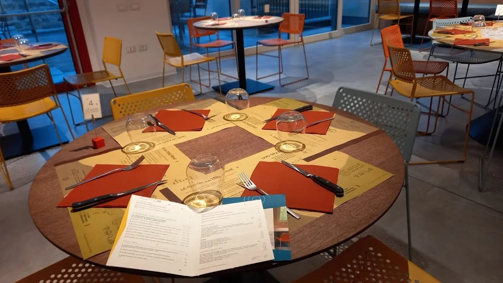 Archè social food - Ristorante_Breno_slider_image_1