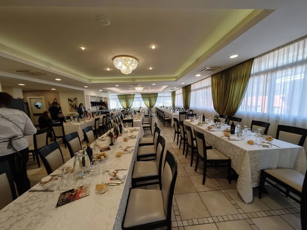 Ristorante Pizzeria Bar Giardino restaurant in Breno