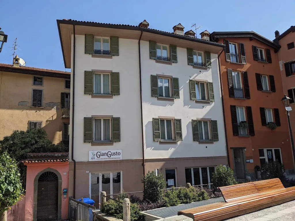 Ristorante GianGusto_Breno_slider_image_2