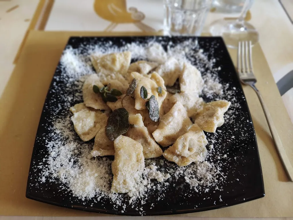 Piotr S._upupa coffee wine restaurant_Breno_review