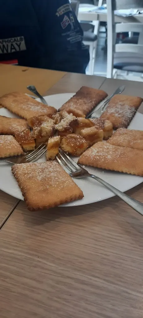 Alberto Parisio_upupa coffee wine restaurant_Breno_review