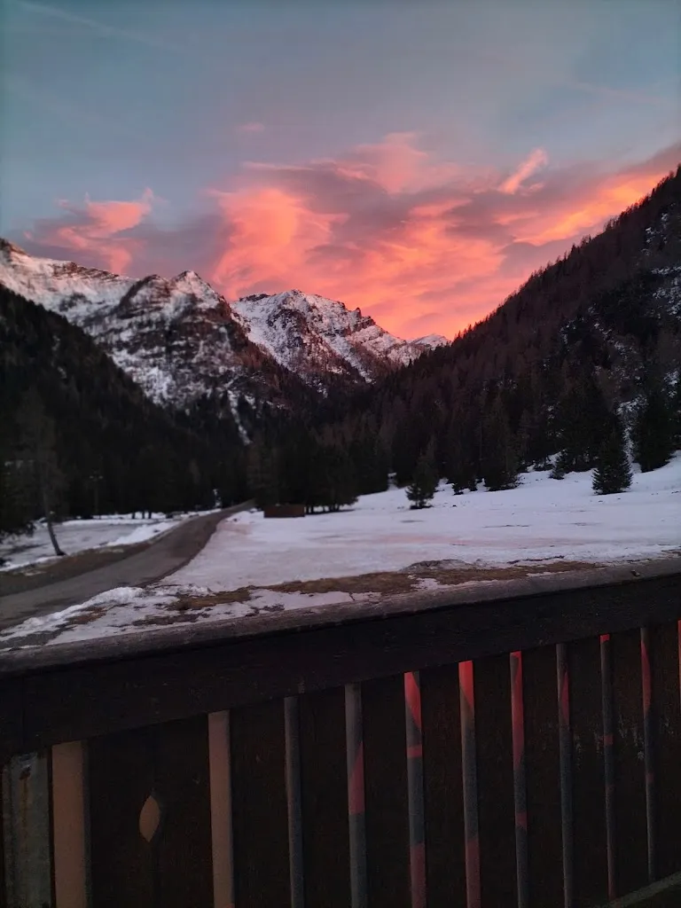 RIFUGIO CAMPRAS 2.0 restaurant in Breno