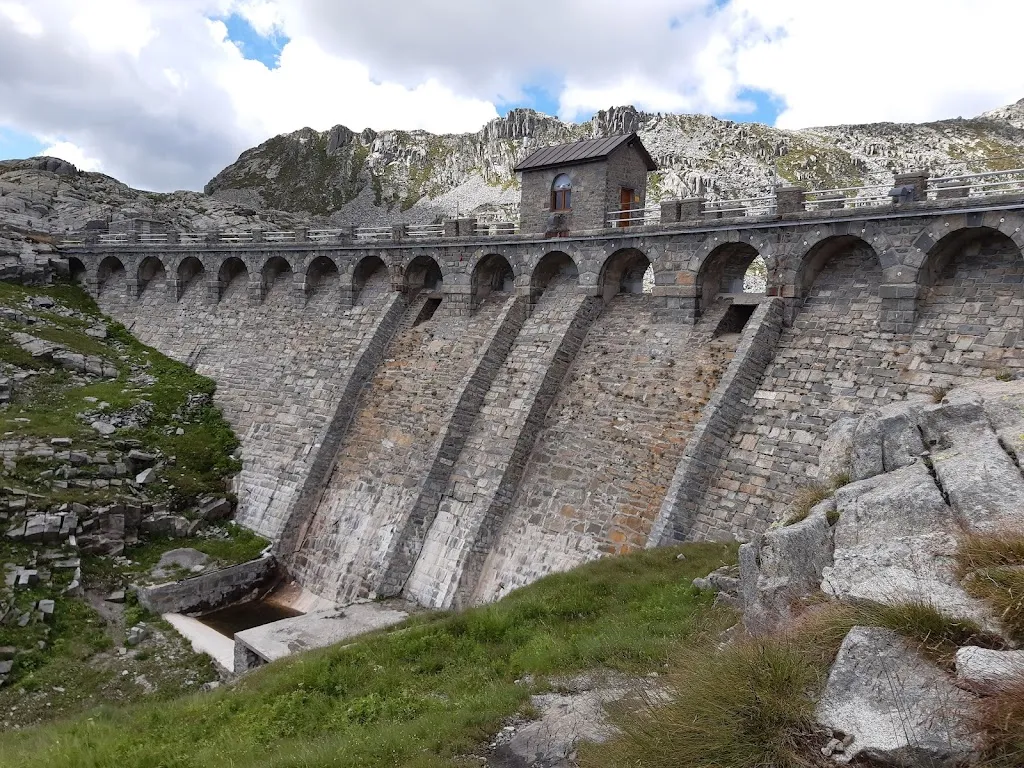 Rifugio Tita Secchi restaurant in Breno