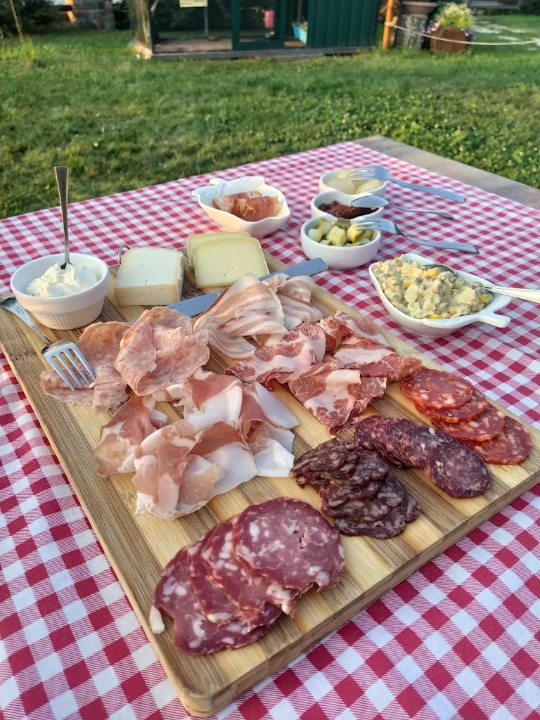 Azienda Agricola Massimo Piccinelli_Brinzio_slider_image_3