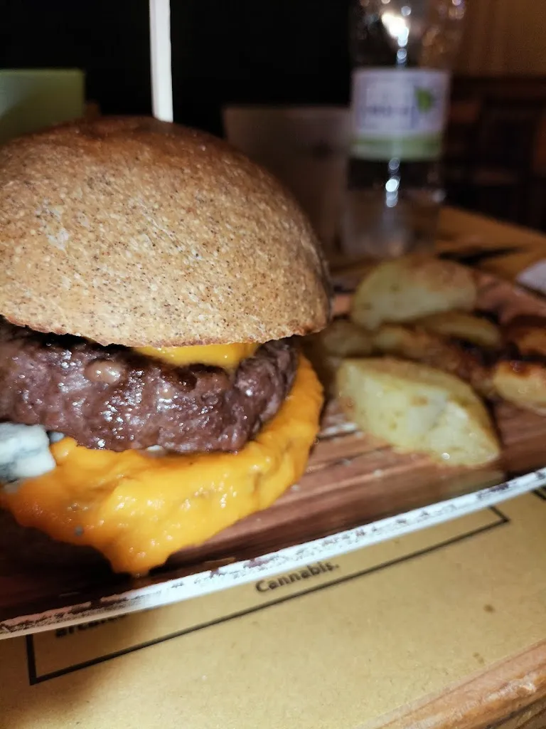 Tonia Difino_The Pot Spot bistrot_coffe&shop_Adelfia_review