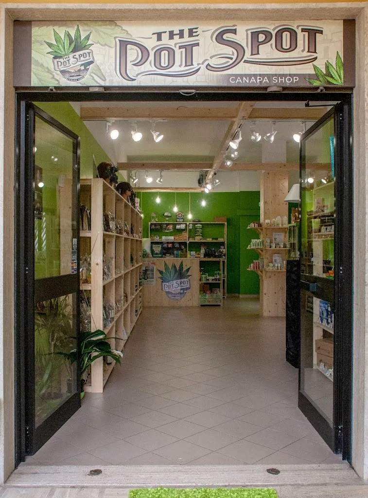 The Pot Spot bistrot_coffe&shop_Adelfia_slider_image_1