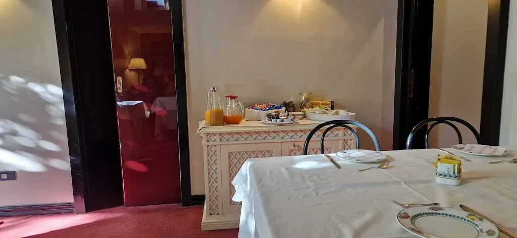 Xin Zhang_Lear Relax&Gourmant_Briosco_review